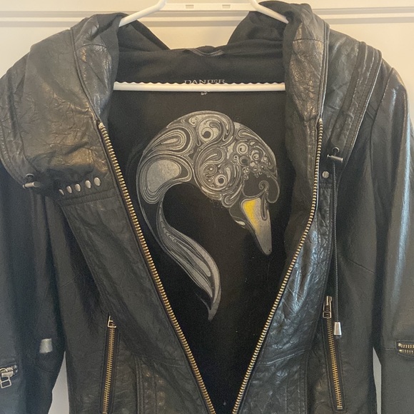 Danier Leather Bomber Jacket with leather hood - Picture 5 of 5